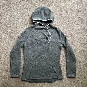 Stio Gray Hooded Pullover Sweatshirt